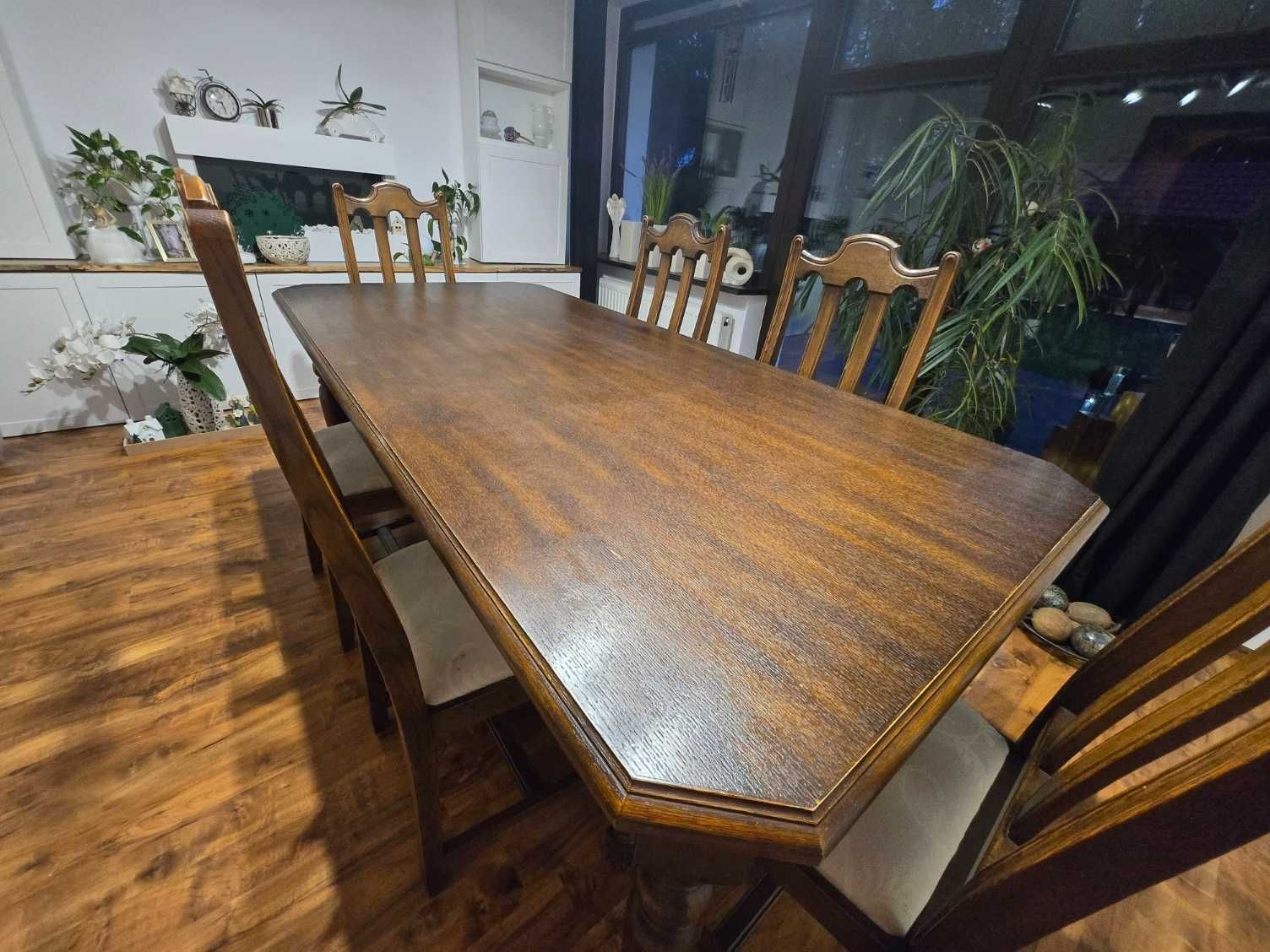 Stół drewniany + komplet krzeseł. Piękny polecam!