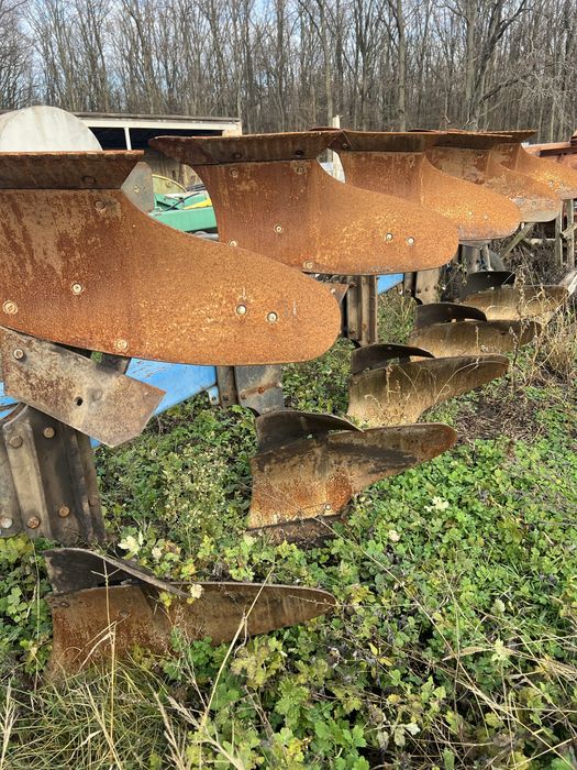 Продам плуг оборотний пон-5,4