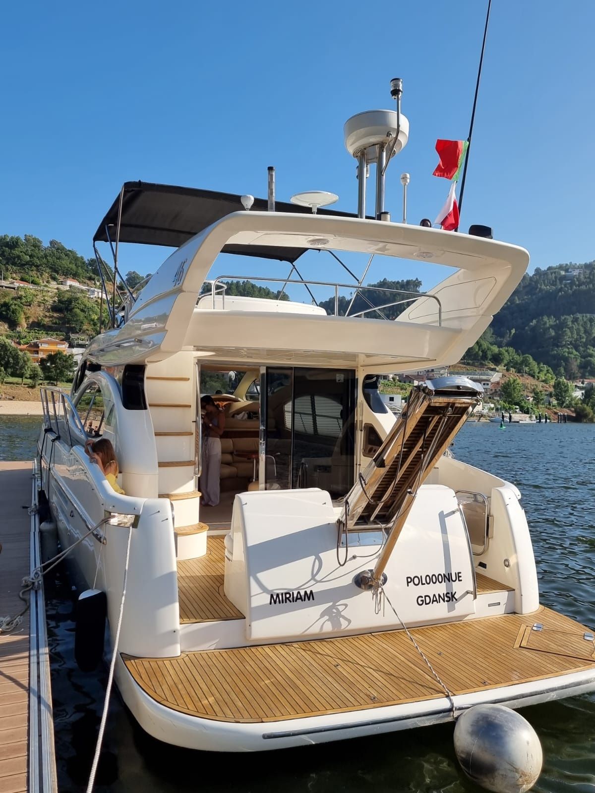 Azimut 46 flybridge