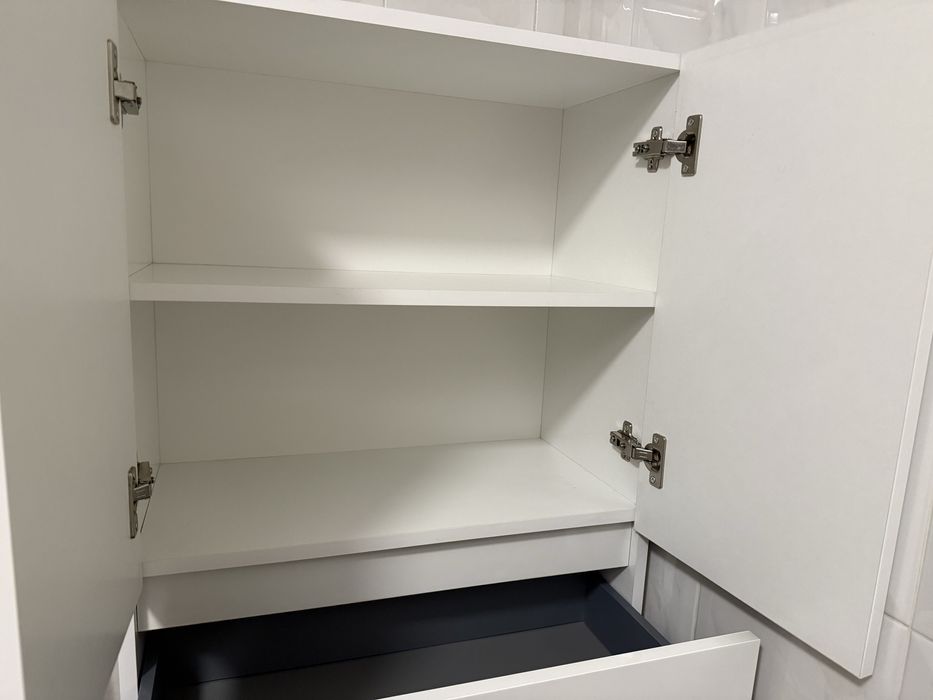 Móvel de WC com Muita Arrumação