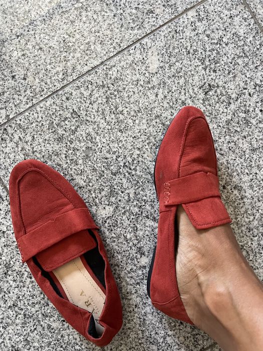 Sapatos zara vermelho em bom estado
