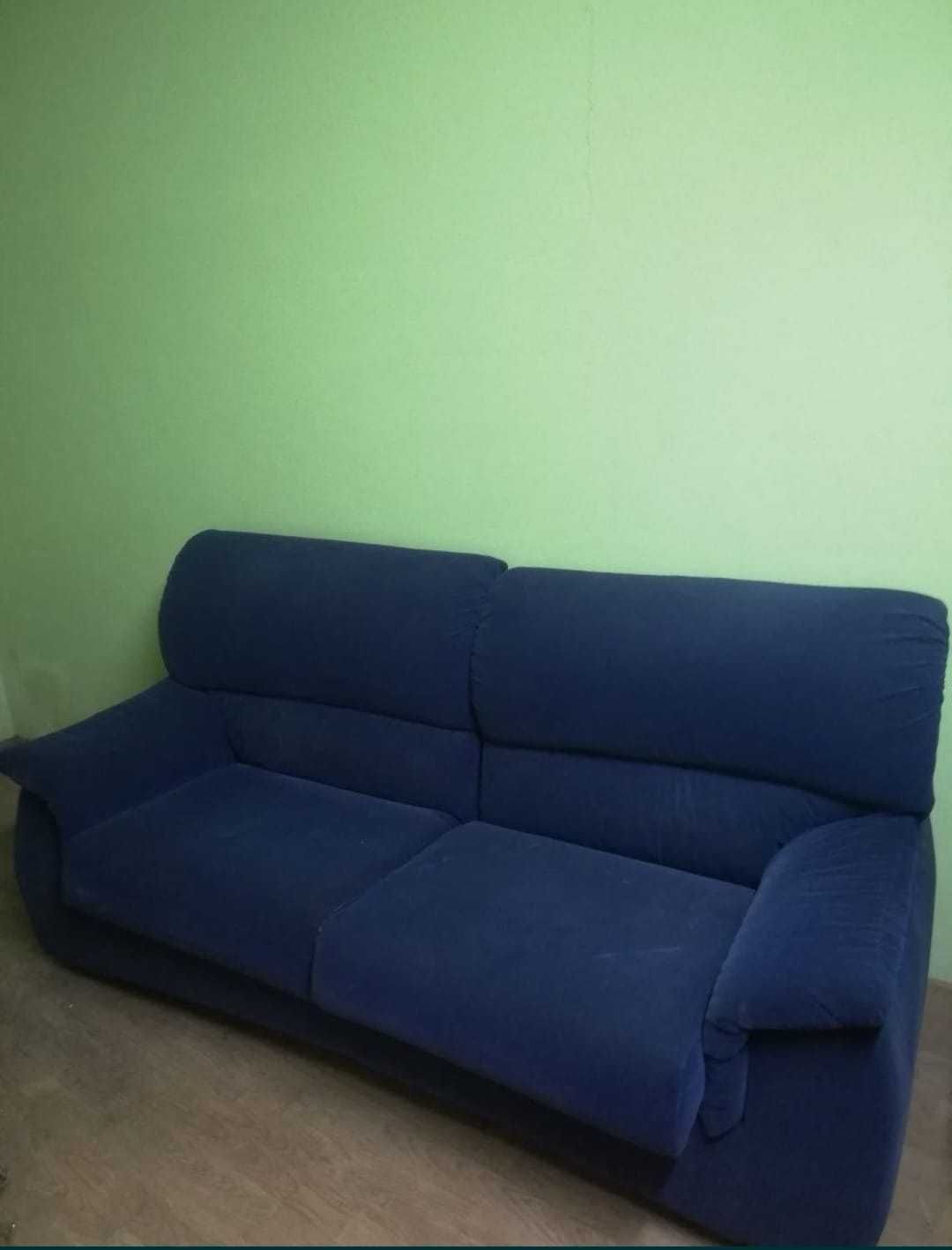Sofá azul bom estado