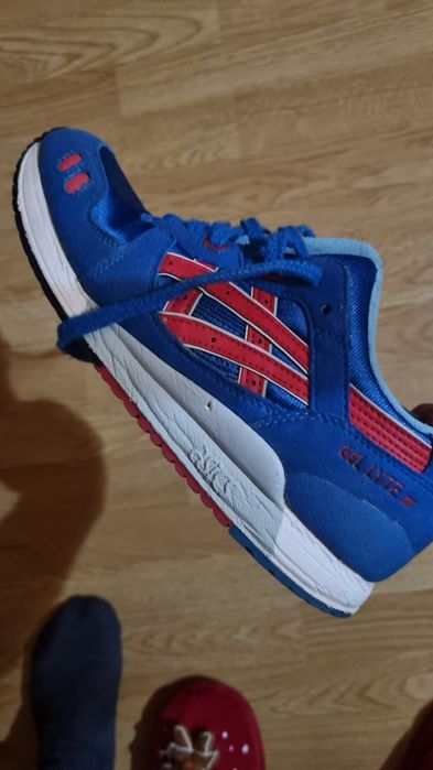 Ténis azuis Asics
