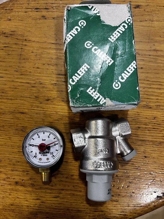 Redutor de Pressão com Manómetro Caleffi - NOVO