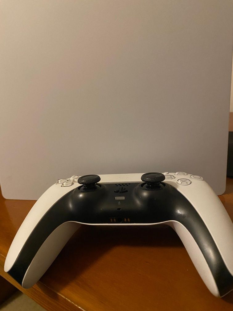 PlayStation 5 c/ leitor cd