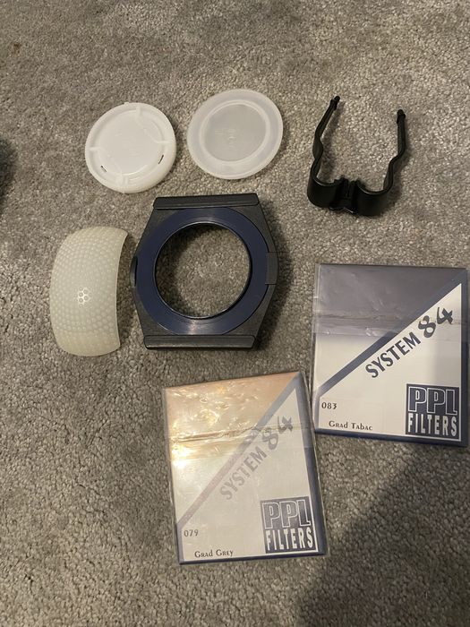 Analog lustrzanka minolta 505si z obiektywem 28-80 f 3.5-5.6