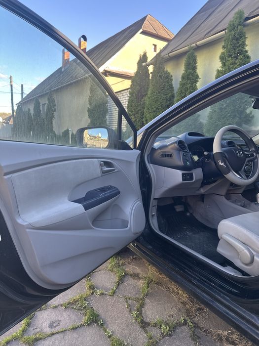 Продається автомобіль Honda INSIGHT gybrid