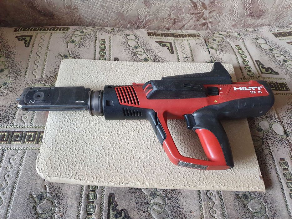 Hilti DX 76 пороховой монтажный пистолет + Насадка X 76 F HVB