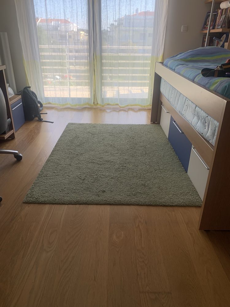 Tapete  de quarto verde