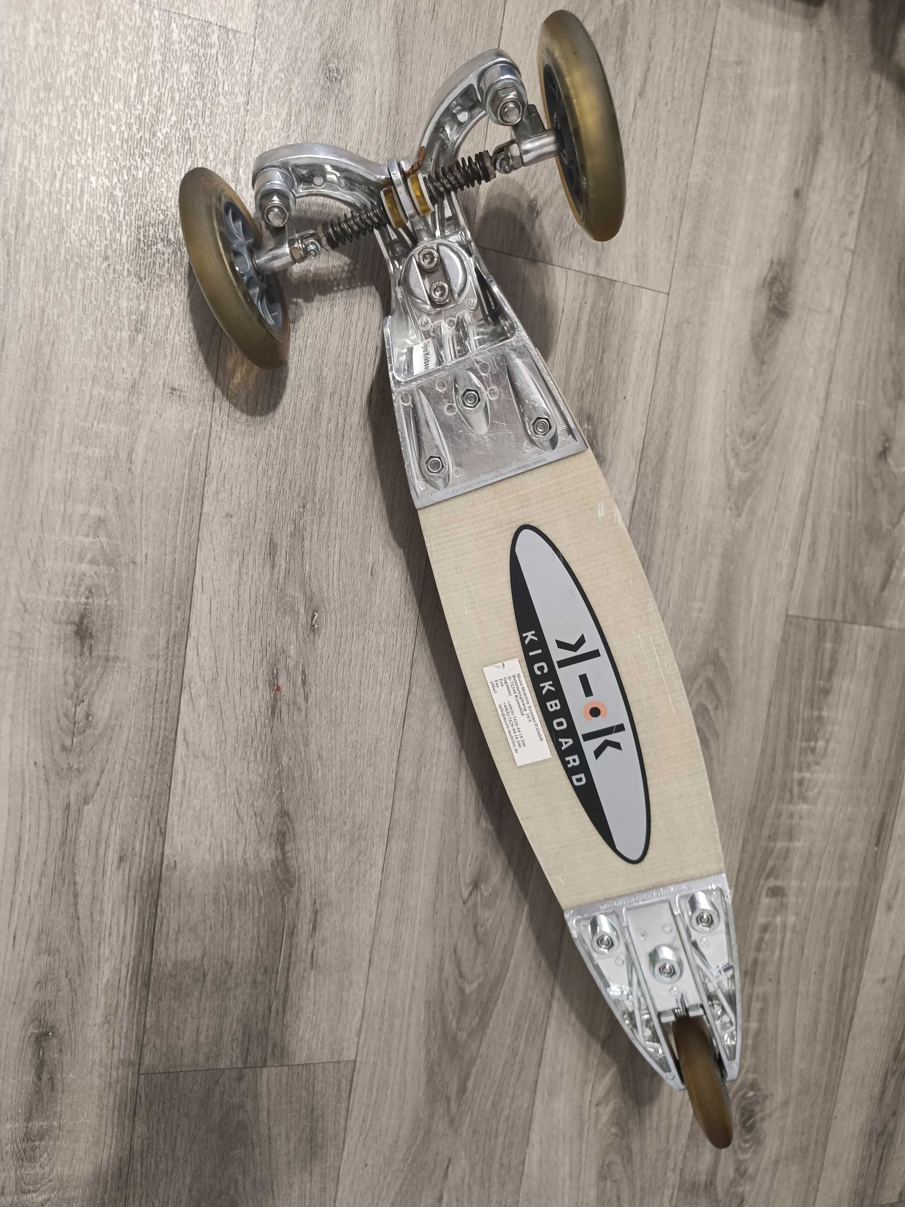 100кг. Швейцарский складной самокат Самокат Micro Kickboard