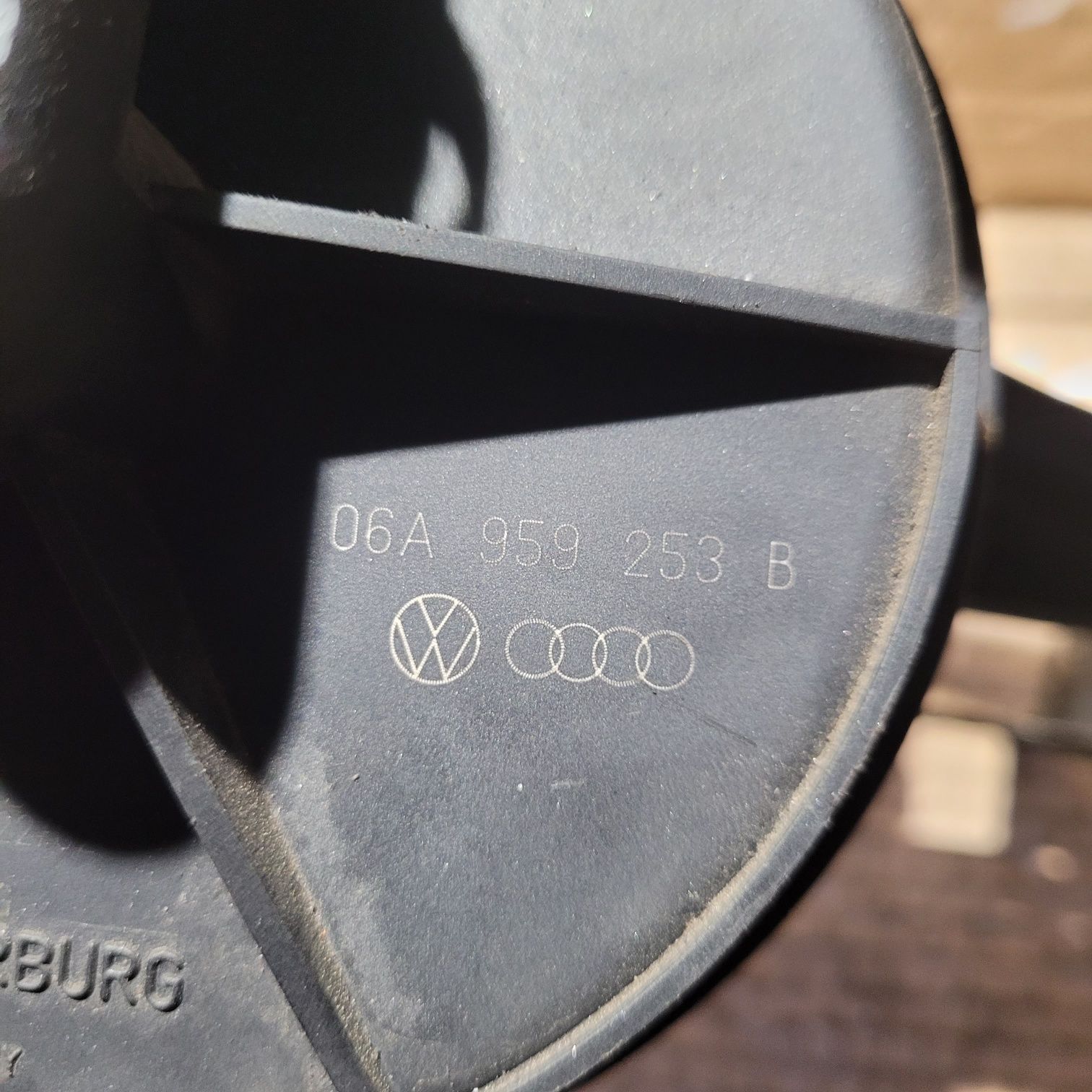 Pompa powietrza wtórnego vw golf IV Audi a3 8l lift seat Leon 1.6SR