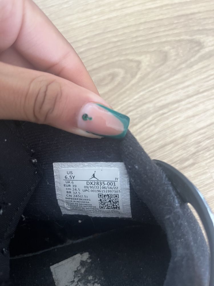 jordan 6 retro (39).     usado poucas vezes