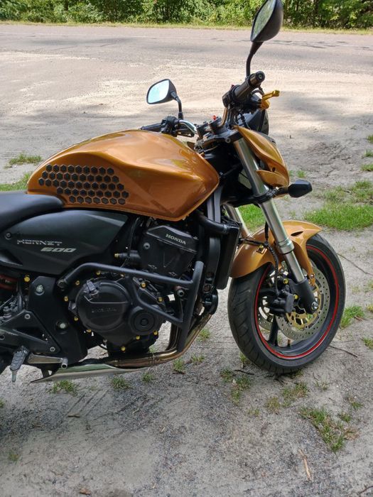Honda hornet cbf
