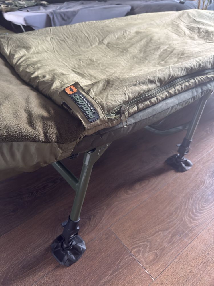 Lóżko karpiowe Prologic Inspire lite -Pro 6 leg + sleep system 5 sezon