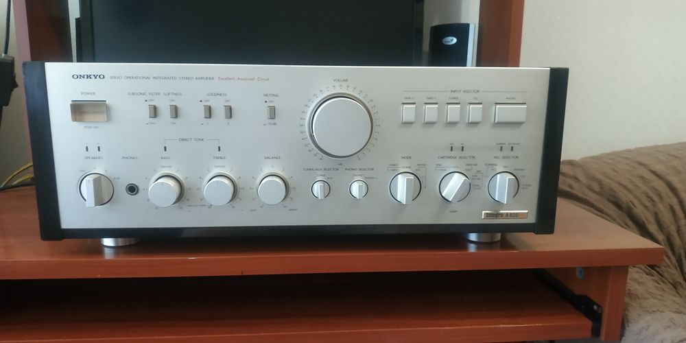 Усилитель Onkyo integra A820rs