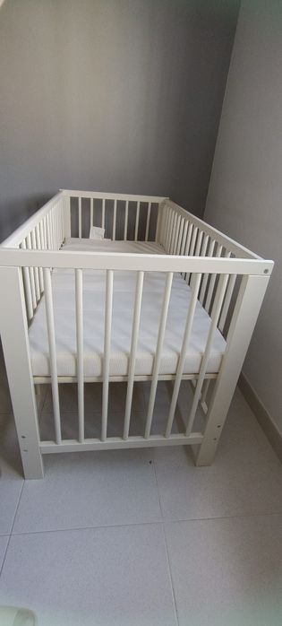 Berço bebé+ Colchão - NOVOS - 100€