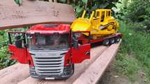 Scania z lawetą i buldożerem CAT