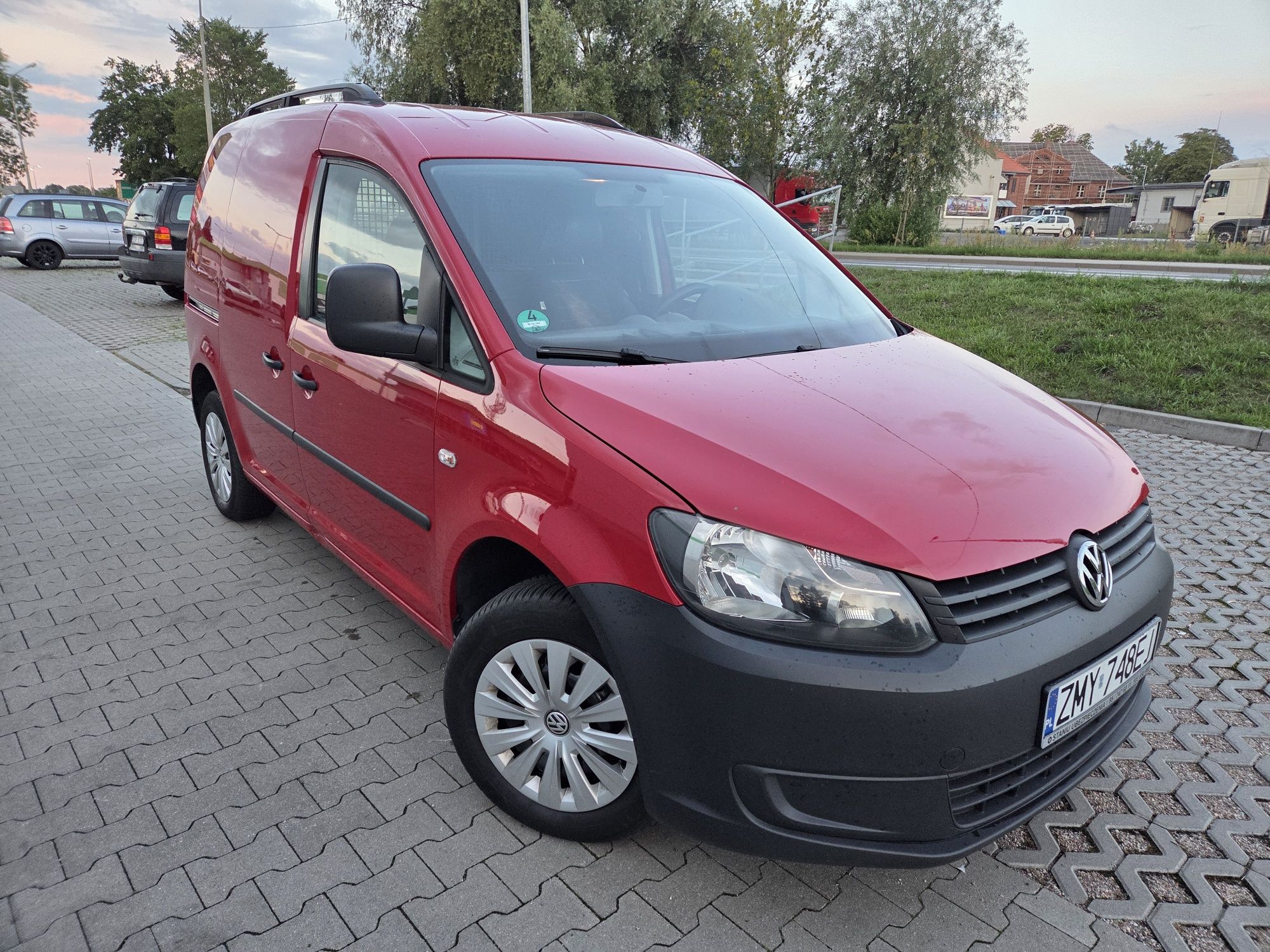 Volkswagen Caddy 1.6 TDI 2012 R. Furgon Klima Zarejestrowany w PL