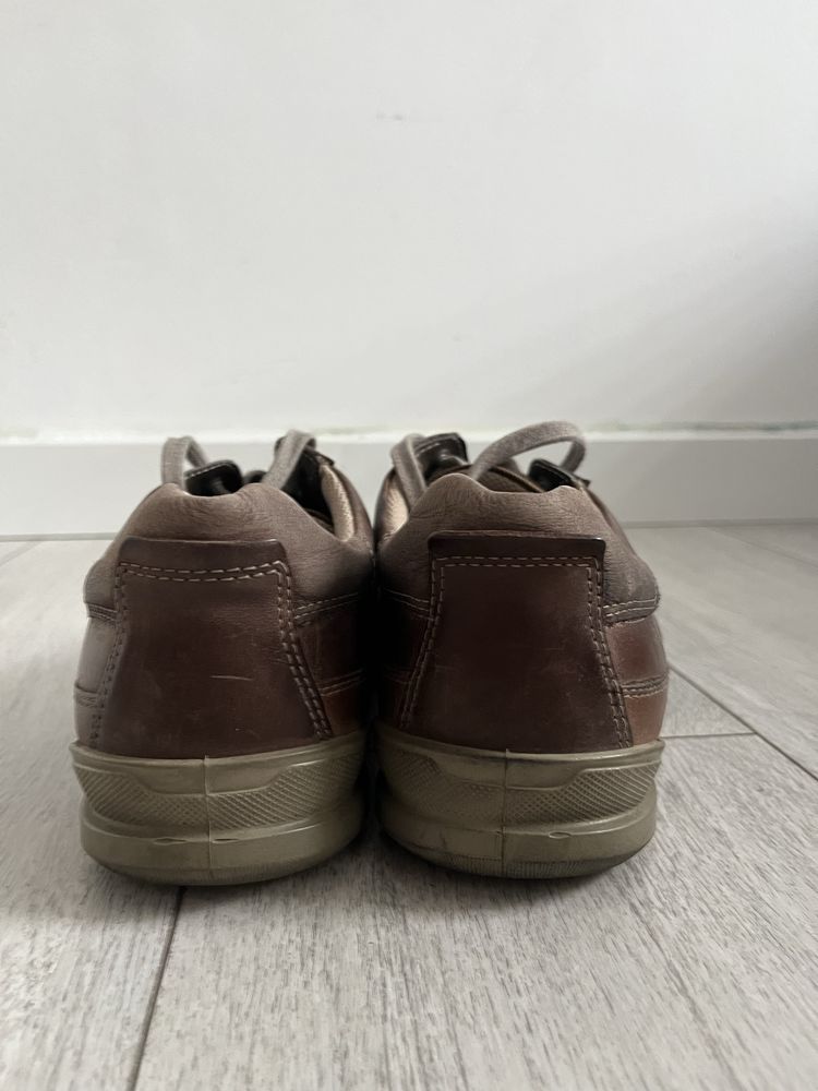 Brazowe męskie buty marki Ecco rozmiar 44 wkładka 28cm