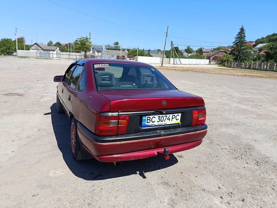 Опель Вектра А 1993 2.0