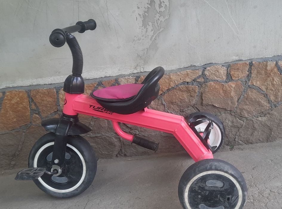 Триколісний велосипед