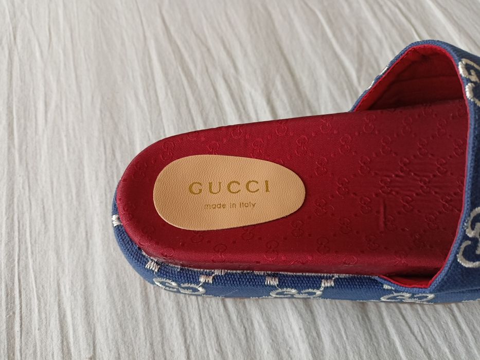 Klapki  damskie Gucci