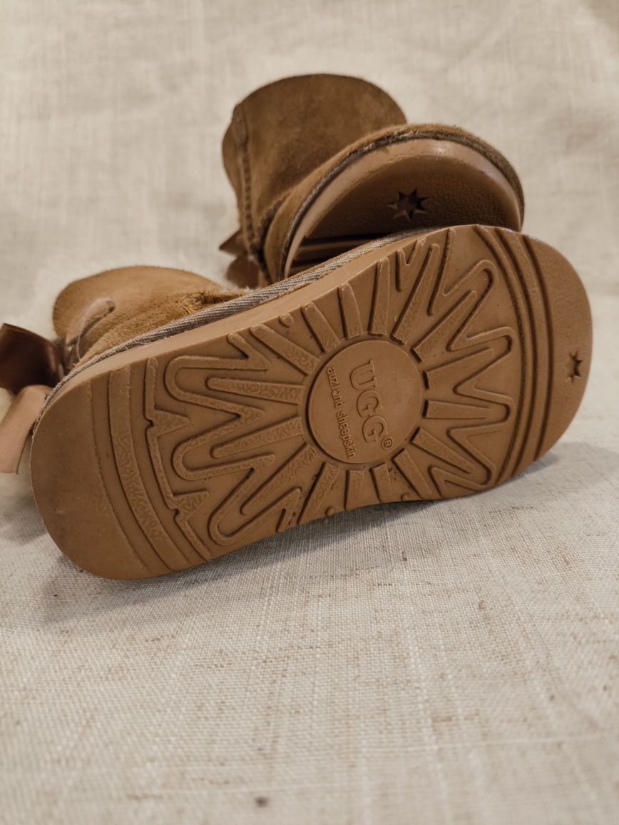 UGG au 5 6 bezowe orginalne z kokardka sniegowce buty zimowe