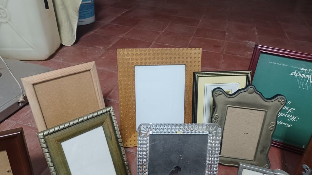 37 molduras diversas