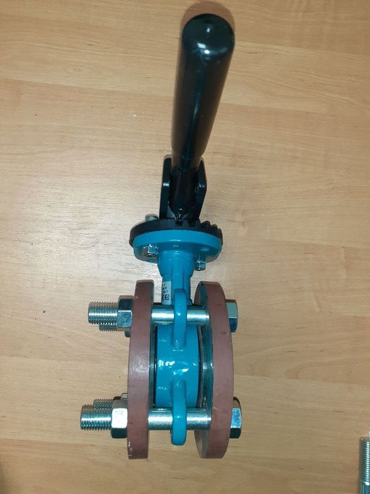 Дисковая заслонка (затвор баттерфляй) Sigeval S.A.DN32,DN40 с фланцами