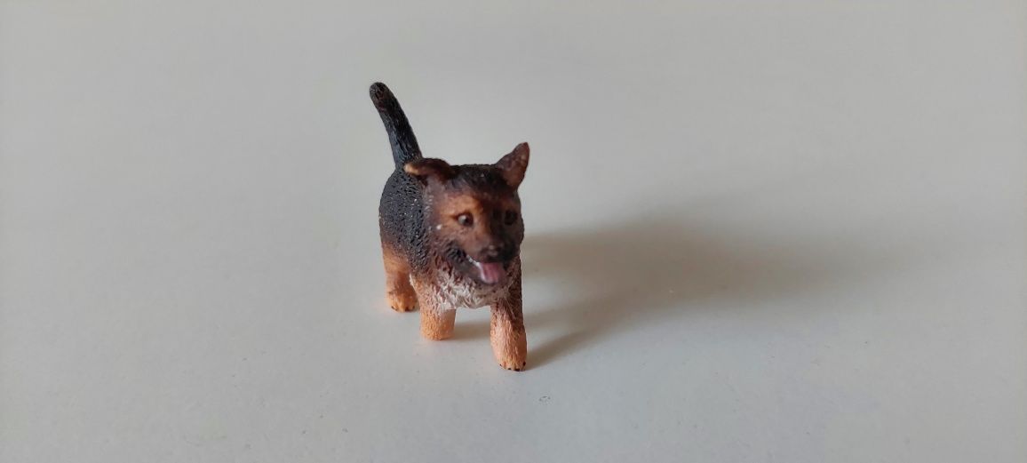 Schleich pies młody owczarek niemiecki figurki zwierząt model 2014 r.