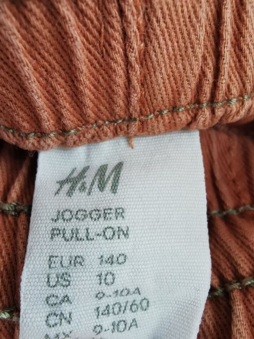 Joggersy z diagonalu 140 H&M z bawełny