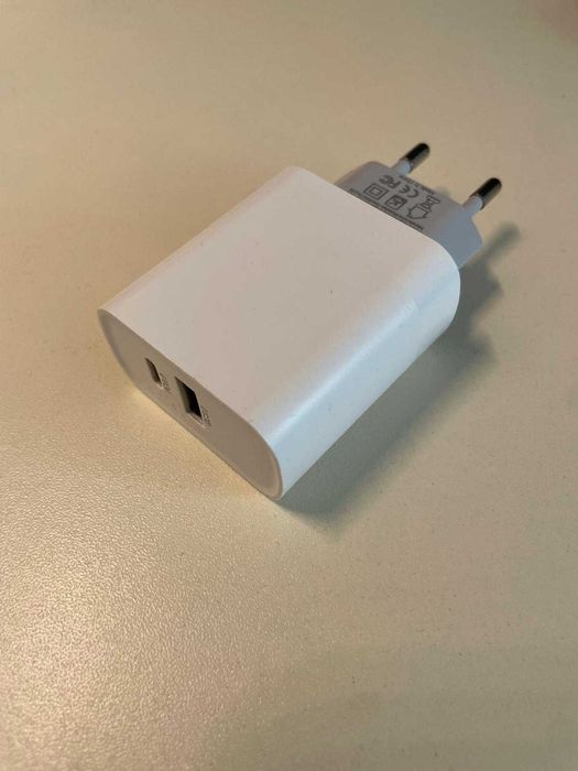 Uniwersalna Szybka Ładowarka usb , usb c XO