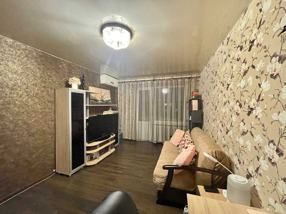 Продам 1 кімнатну з ремонтом Слобожанський, Косіора, Батумська