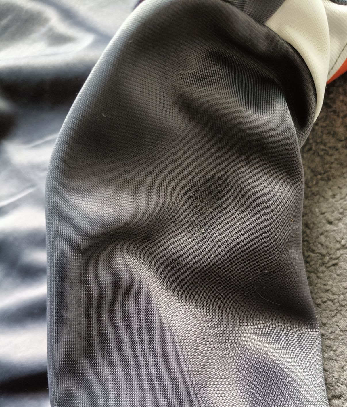 Dres dla chłopca rozmiar 128