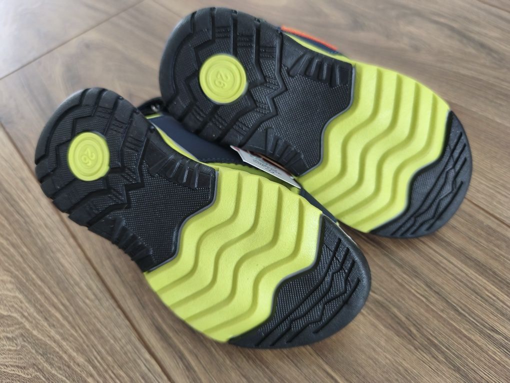 NOWE Buty sandały chłopięce 26 Bejo Martes