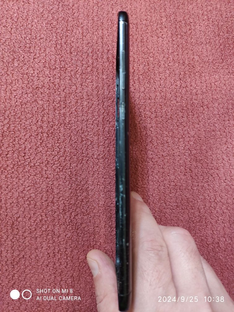 Продам крышка Redmi 5 plus