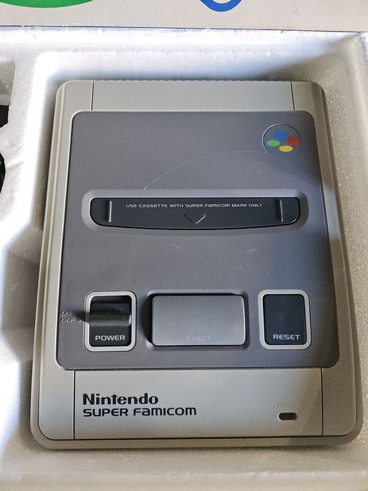 Super famicom com caixa