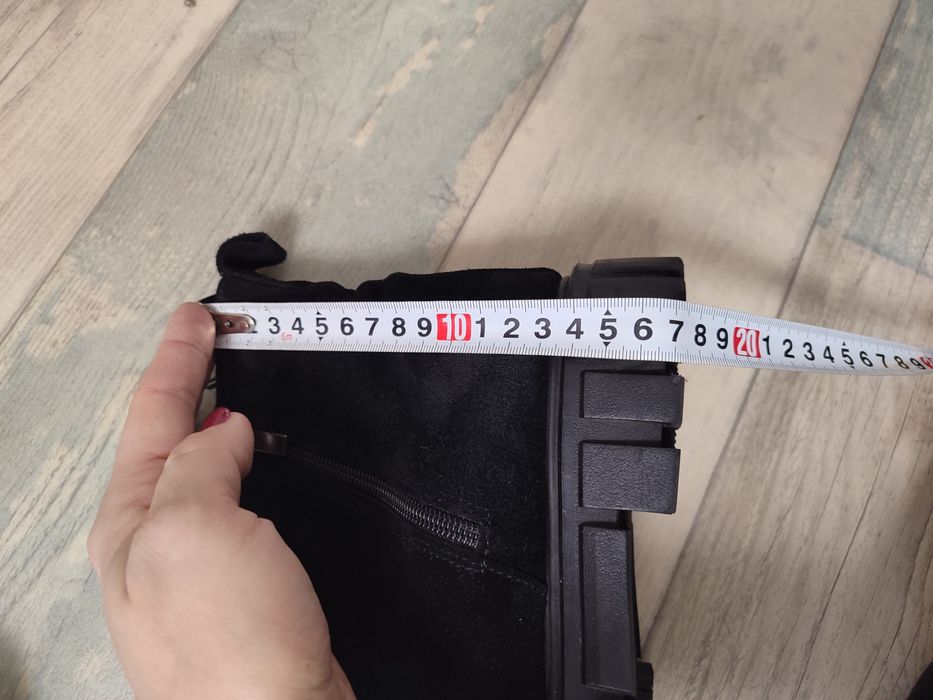 Зимові замшеві  черевики 39р. Жіночі шкіряні ботинки, замшеві чоботи