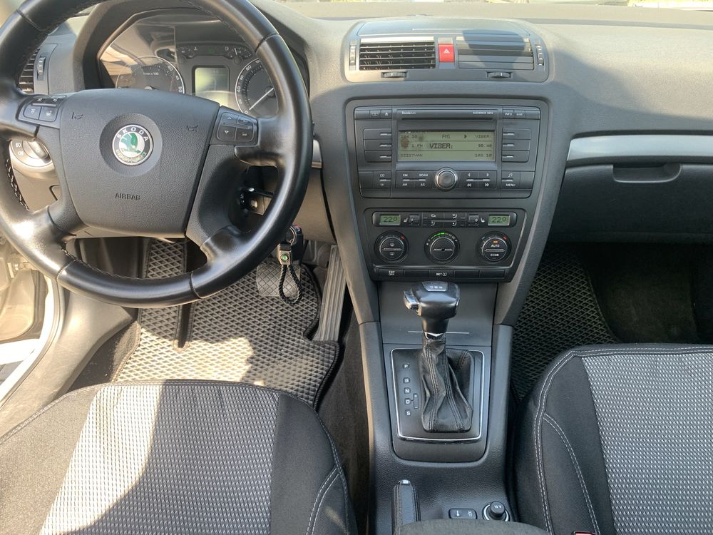 Skoda Octavia A5 1.9 TDI автомат