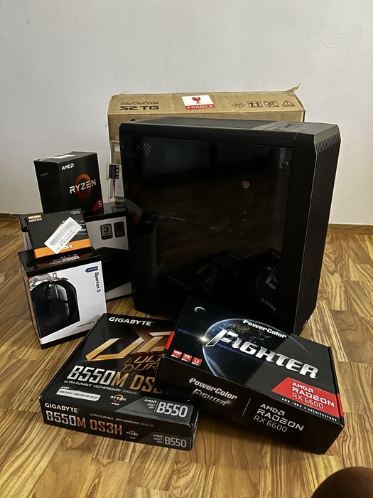Komputer PC AMD Ryzen 5 5600, Radeon 6600 8 GB, SSD 500 GB, 16GB RAM