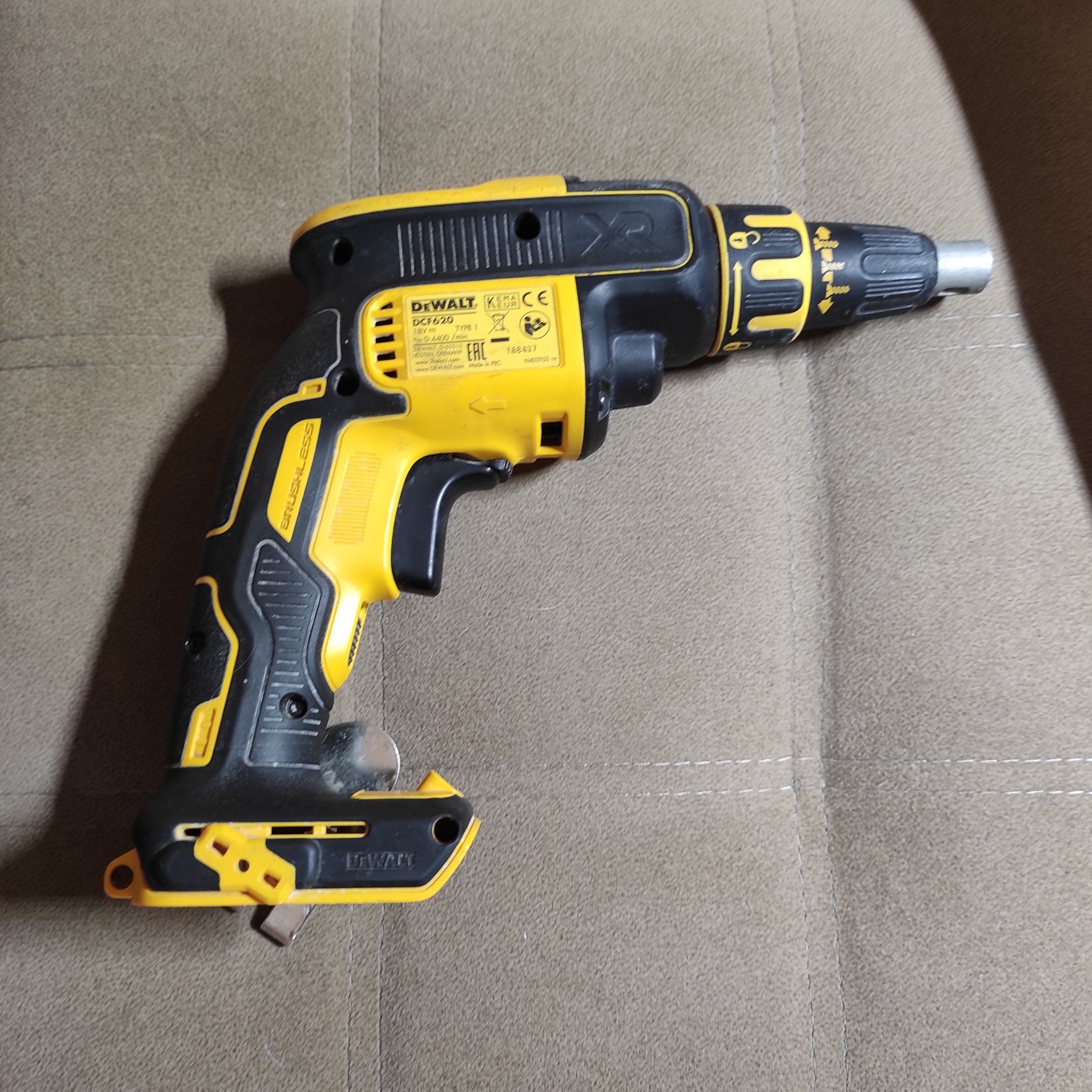 DeWalt dcf620 шуруповерт для гкл