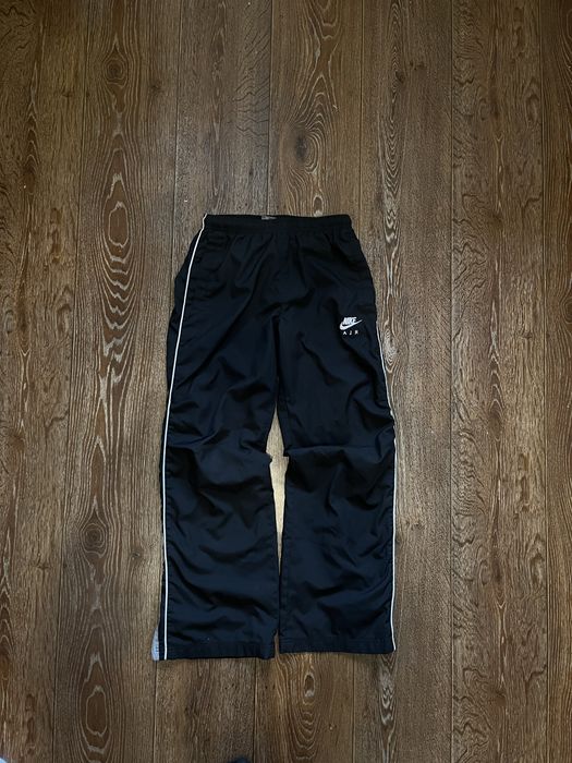 Вінтажні нейлонові штани Nike