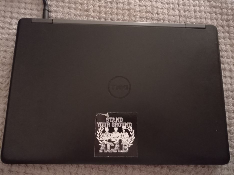 Ноутбук DELL в идеальном состоянии