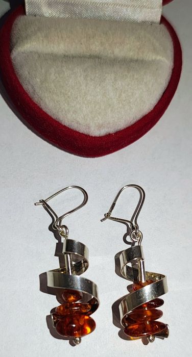 Piękne Srebrne kolczyki z Bursztynem Naturalnym Spirale
