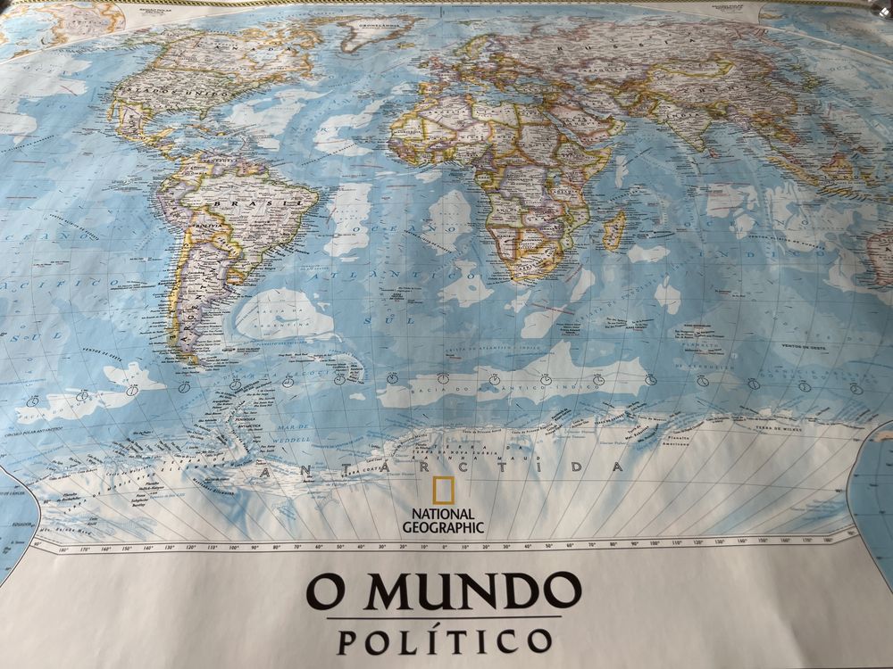 Mapa “O Mundo Político” National Geographic