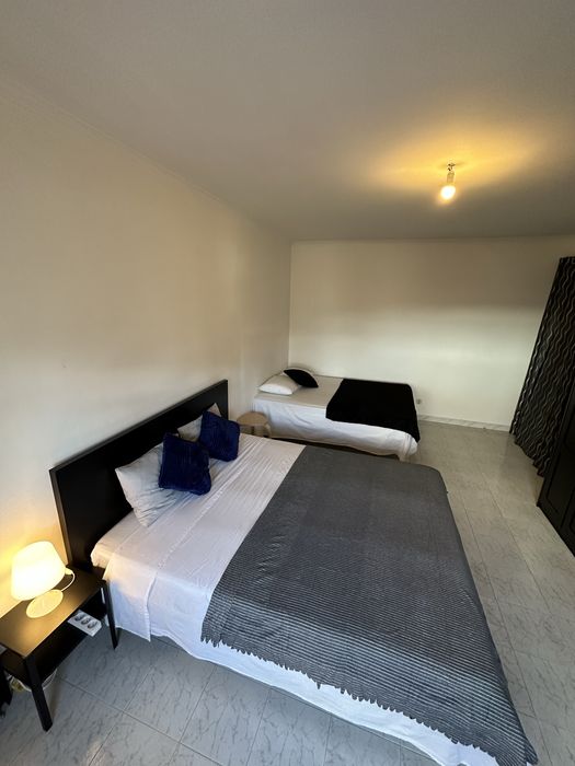 QUARTO casal Tapada das Mercês 8 min. da estação