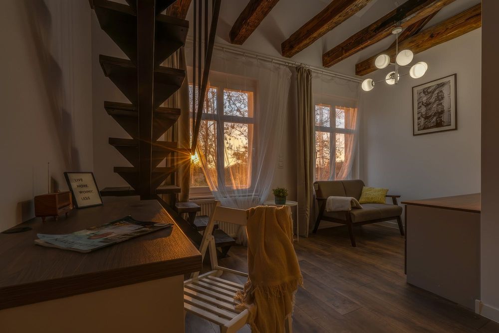 Kawalerk z  antresolą - świeżo po remoncie, ul.Siewna 17 Katowice