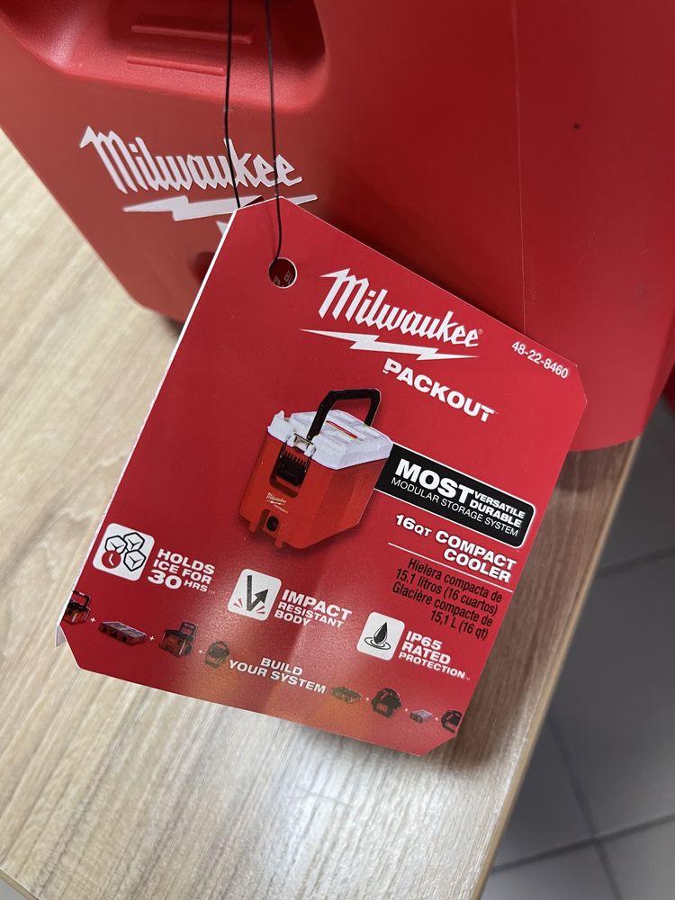 Milwaukee 48-22-8460 PACKOUT 16QT / термобокс Мілвокі