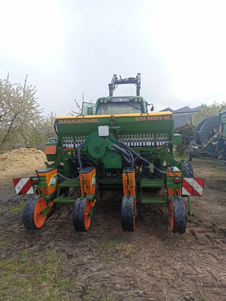 Amazone siewnik do kukurydzy 4rzedowy punktowy nie gaspardo kuhn nonse