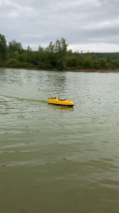 Новий прикормочний кораблик з пвтопілотом skiper